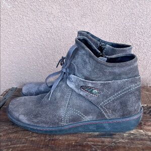 Wolky 8135 Brown  Suede Ankle Boots